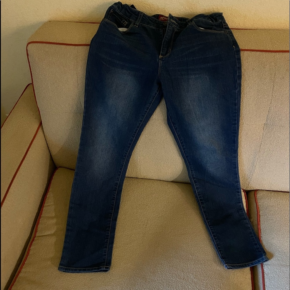 Girl’s jeans